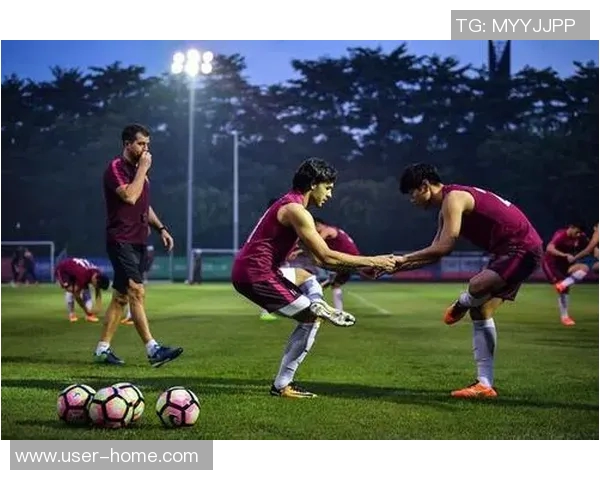 李新翔伤愈随海港队赴迪拜冬训晒照展现团队精神 李新翔伤愈随海港队赴迪拜冬训晒照展现团队精神